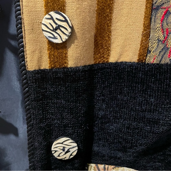 Vintage Indigo Moon Women’s Embroidered Tapestry Patchwork Jacket Size Small - Picture 8 of 8